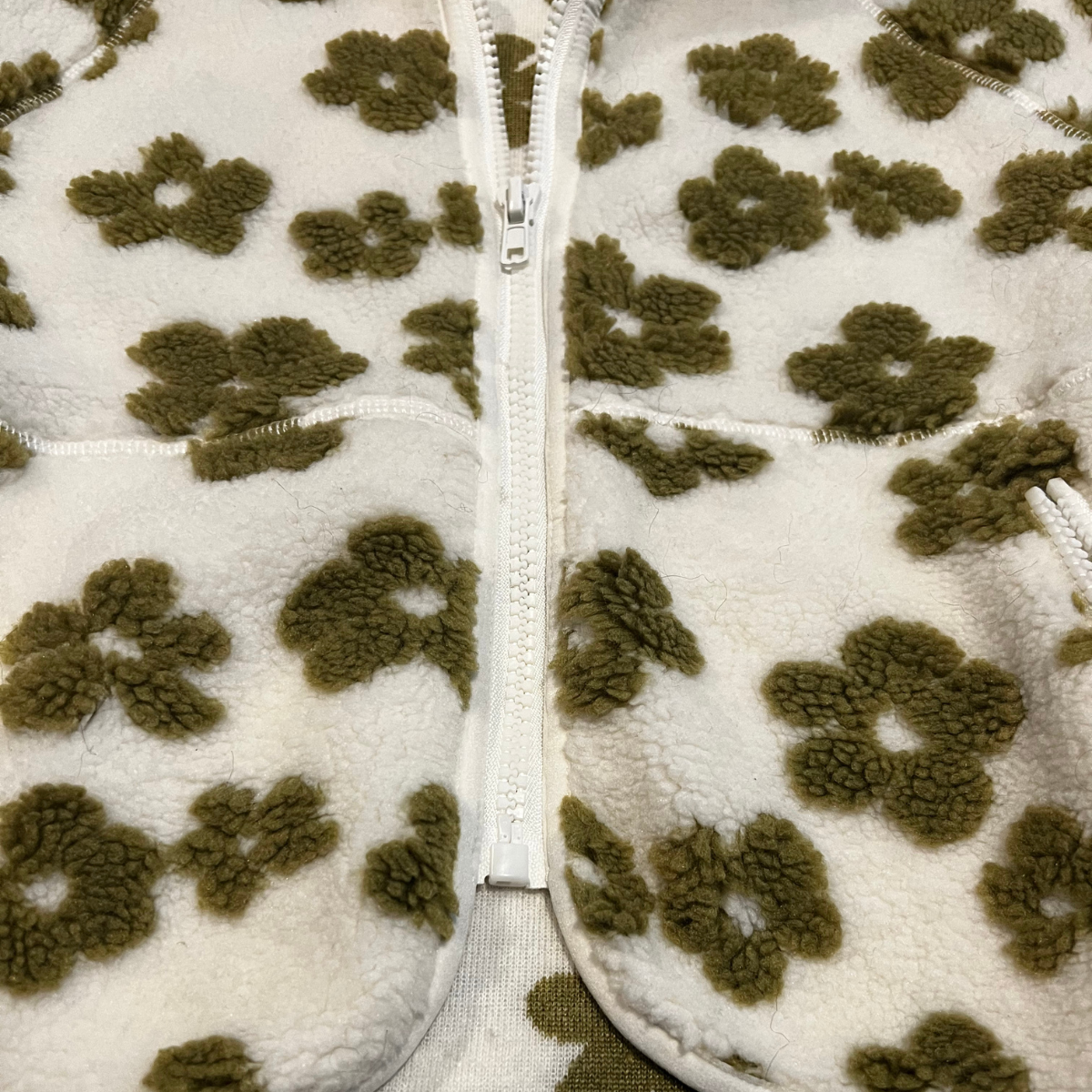 daisy cozy zip up jacket
